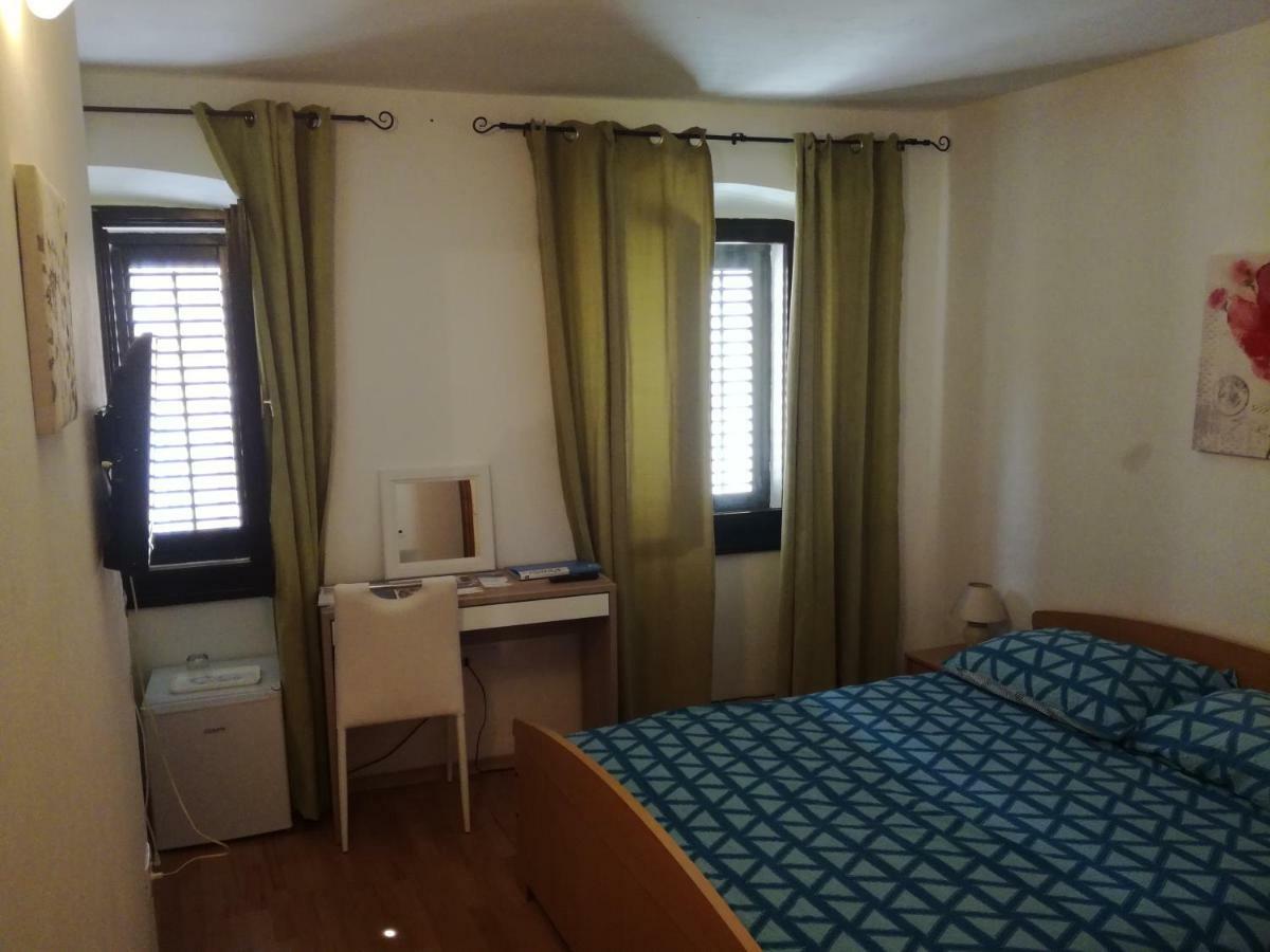 Guest House Kvartin Umag Exterior foto